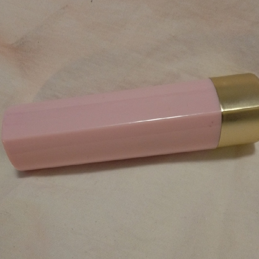 Too Faced Lipstick